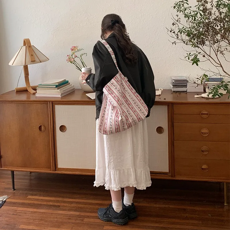 Shinpos Shoulder Bags-5