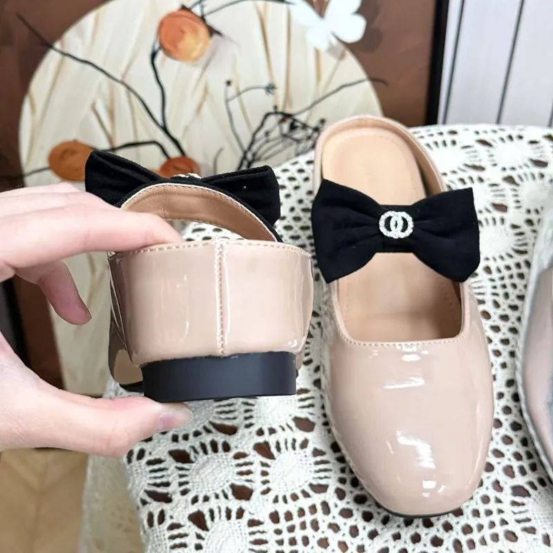 Varib Slip Resistant Abrasion Resistant Closed Toe Slippers Women's-1