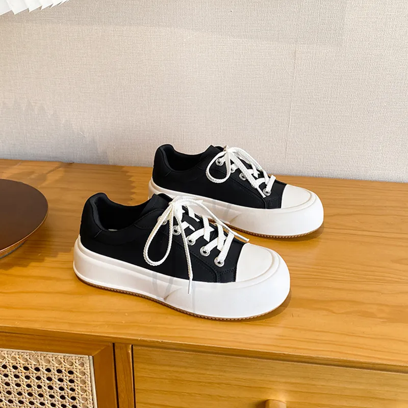 Varib Coverage Slip Resistant Waterproof Low Top Skateboard Shoes Women's-18