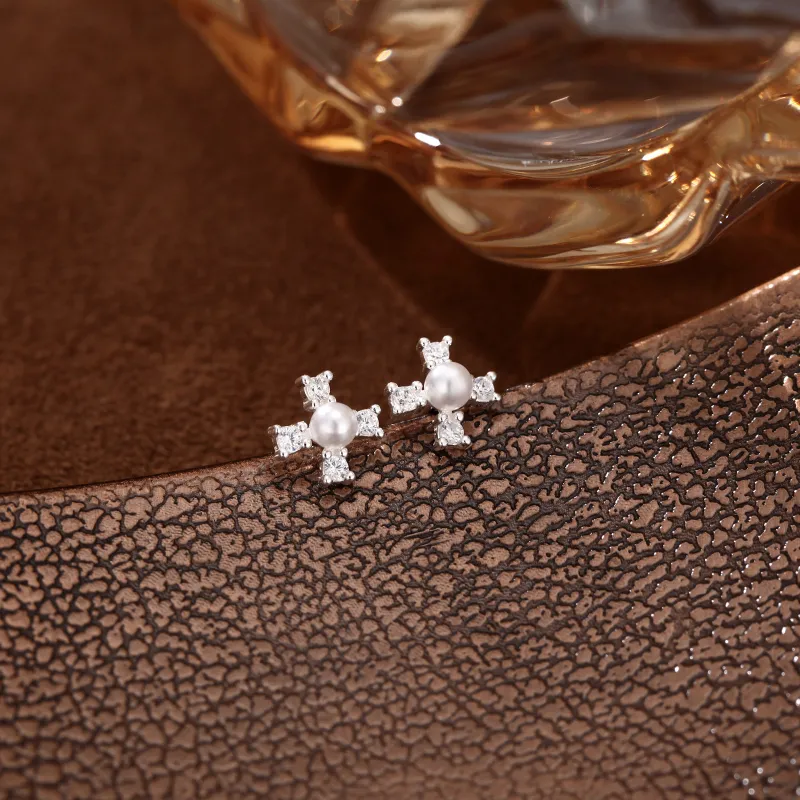 Hi There S999 Silver Stud Earrings Women's-1