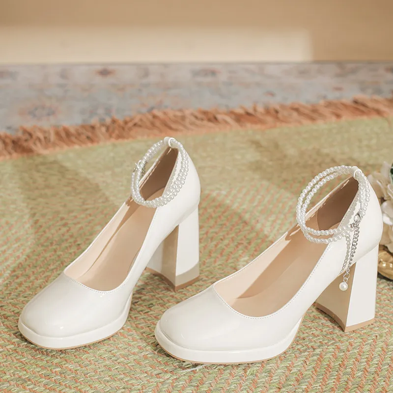 BIGTREE Chunky Heel High Heels Women's Ecru-1