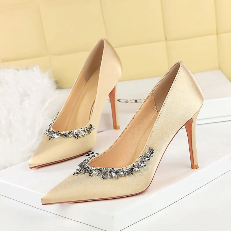 BIGTREE Slim Heel High Heels Women's-1