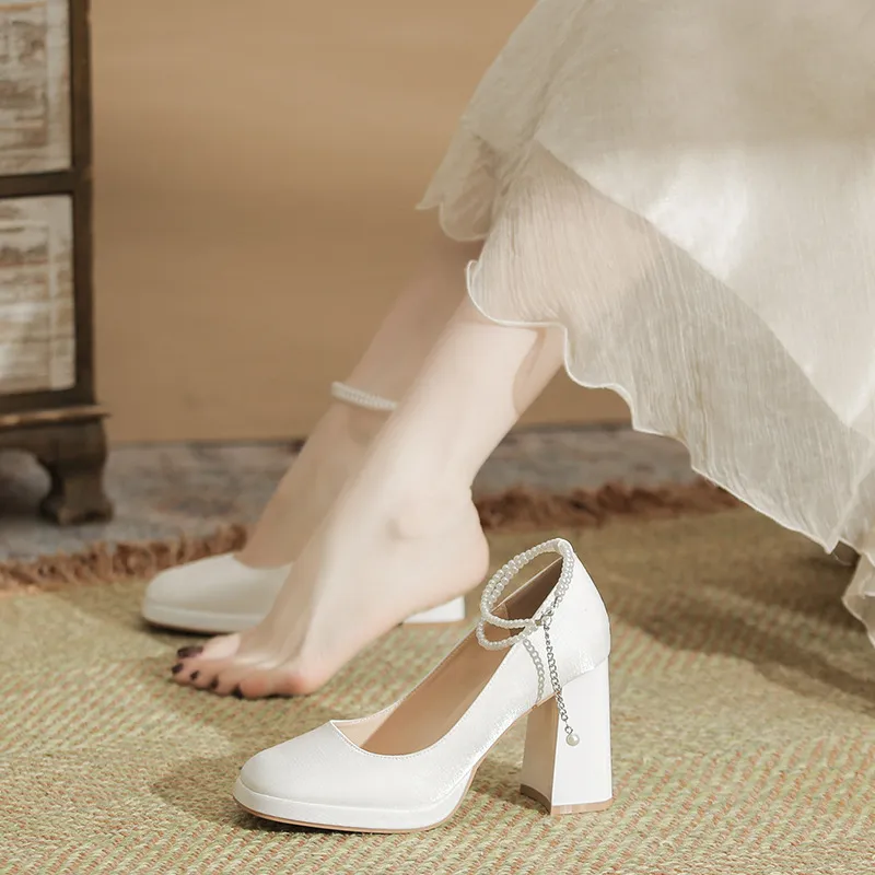 BIGTREE Chunky Heel High Heels Women's White-4