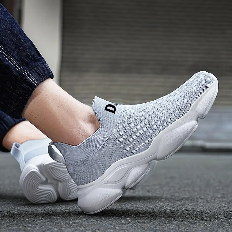 D&W Anti Slip And Wear Resistant Breathable Low Top Running Shoes Unisex-3