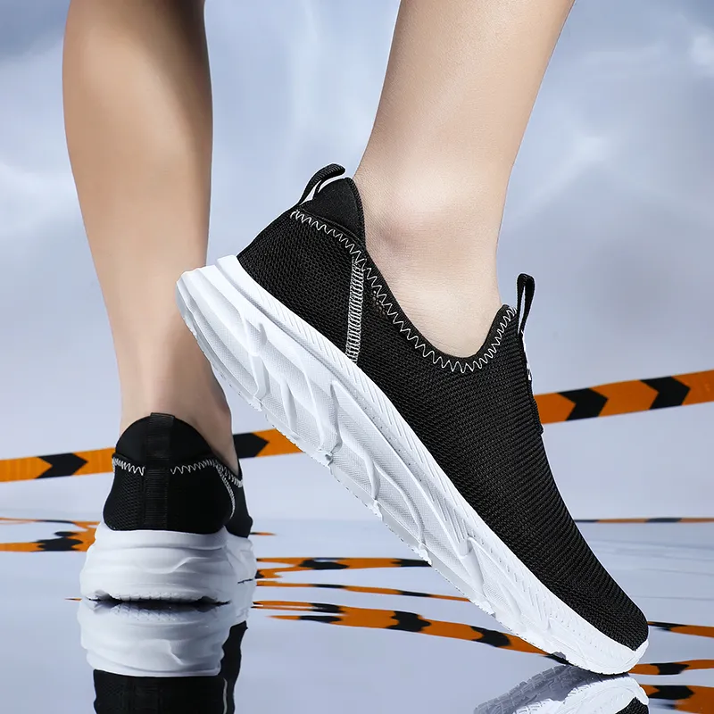 D&W Anti Slip And Wear Resistant Breathable Low Top Casual Running Shoes Unisex-17