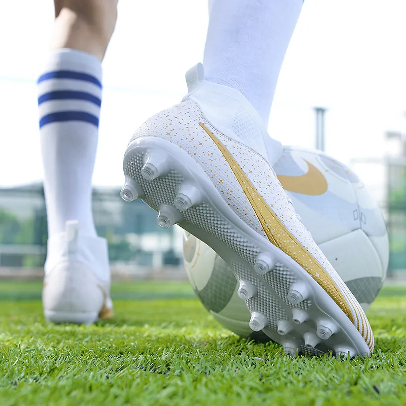 D&W Anti Slip Wear Resistant Soccer Shoes Unisex-3