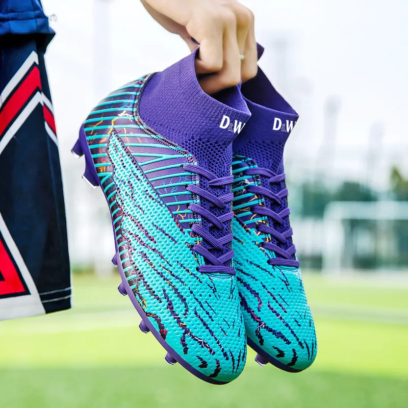D&W Anti Slip Wear Resistant Soccer Shoes Men's-18