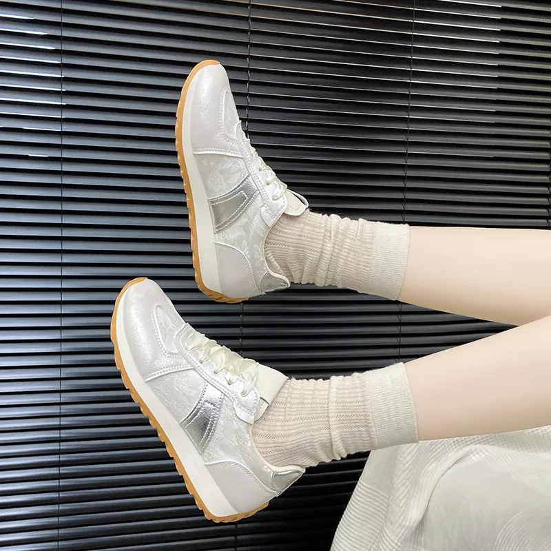 Boldi Kuki Low-Top Casual Shoes Women's-9