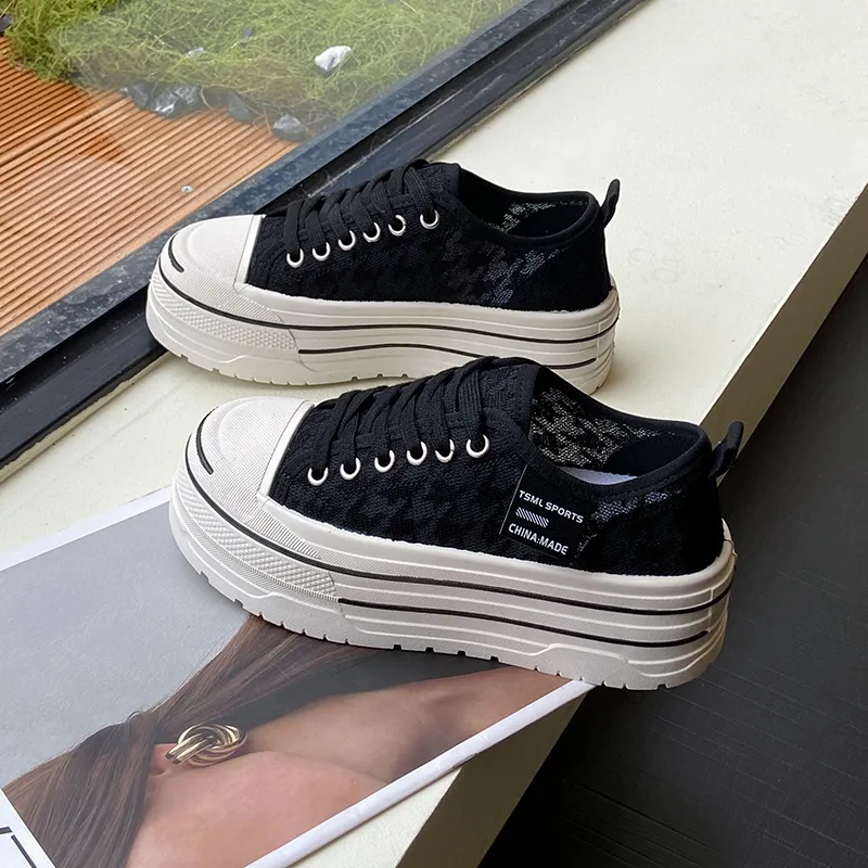 Boldi Kuki Low Top Skateboard Shoes Women's Box-14