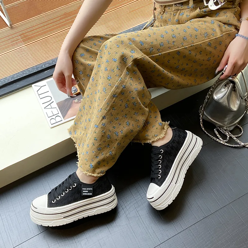 Boldi Kuki Low Top Skateboard Shoes Women's Box-5