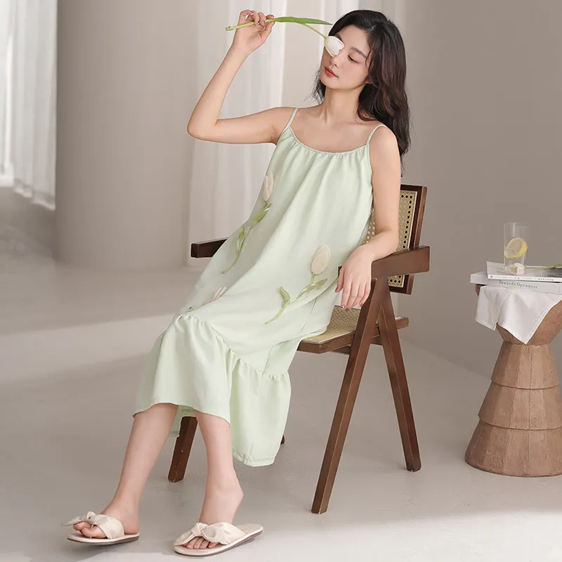 William Nightgown Women's Image Color-2