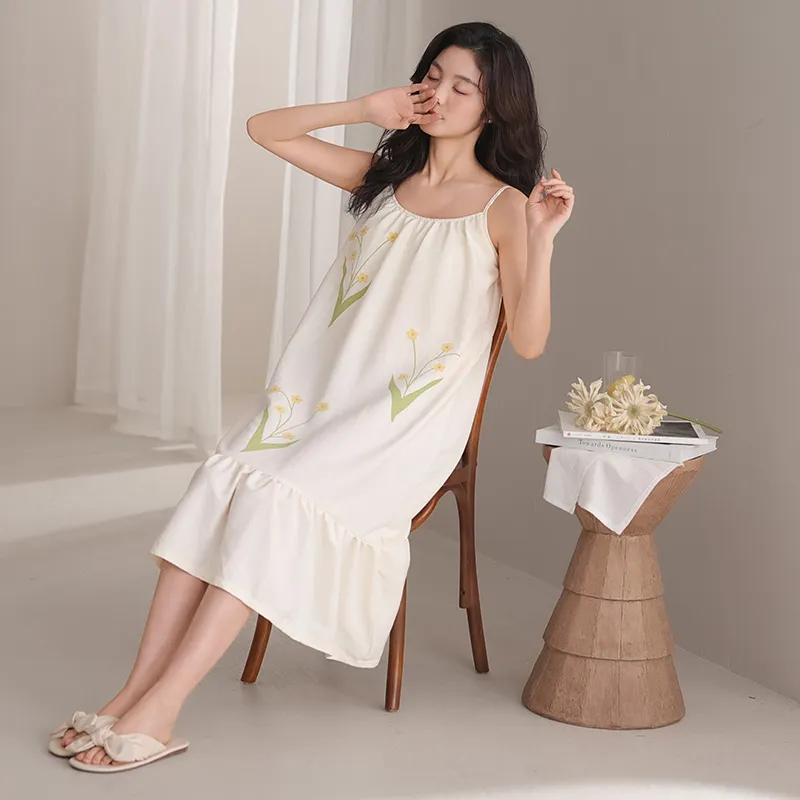 William Nightgown Women's Image Color-2