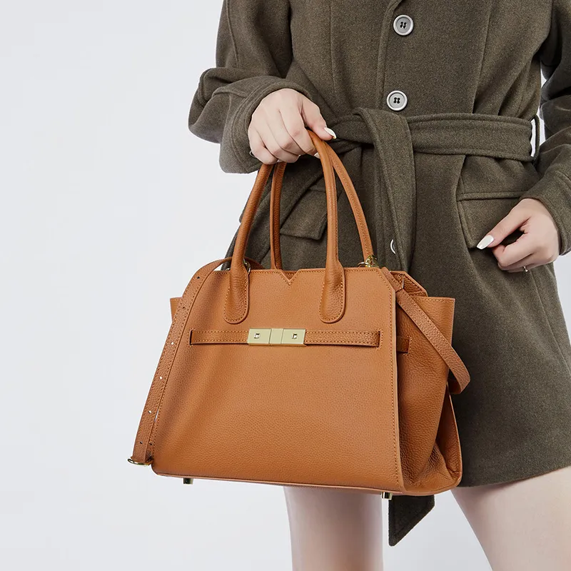Carnival Keep Cow Leather Handbag Regular Women's Khaki/Black/Gold Brown-14