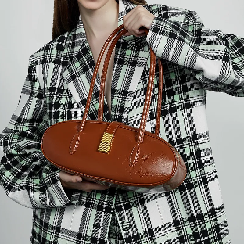 Carnival Keep Top Grain Cow Leather Shoulder Bag Regular Women's Multicolor-7