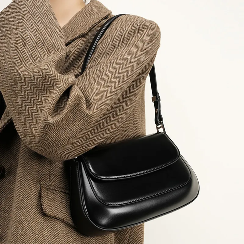 Carnival Keep Cow Leather Shoulder Bag Regular Women's Coffee/Black/Burgundy-8