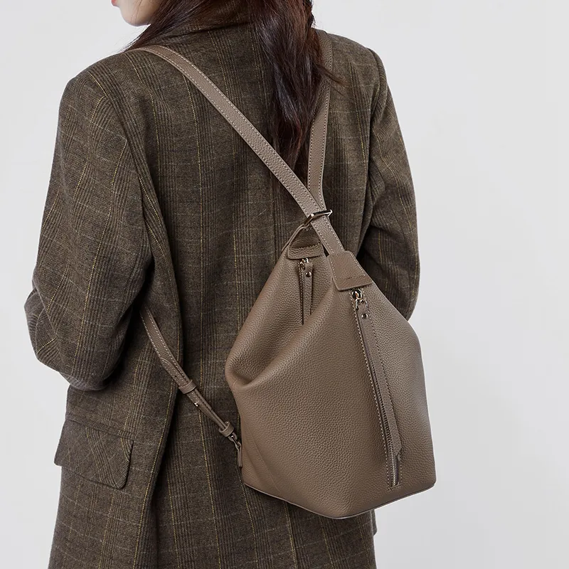 Carnival Keep Cow Leather Portable Backpack Shoulder Bag Regular Women's Elephant Gray/Black/Caramel-4
