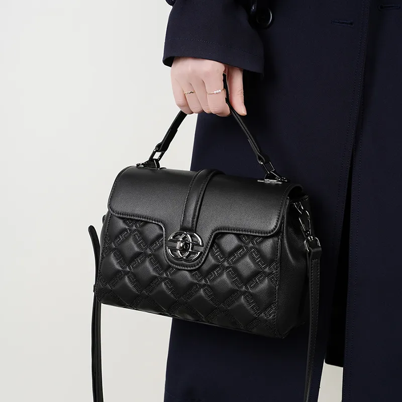 Carnival Keep Cow Leather Handbag Regular Women's Black-2