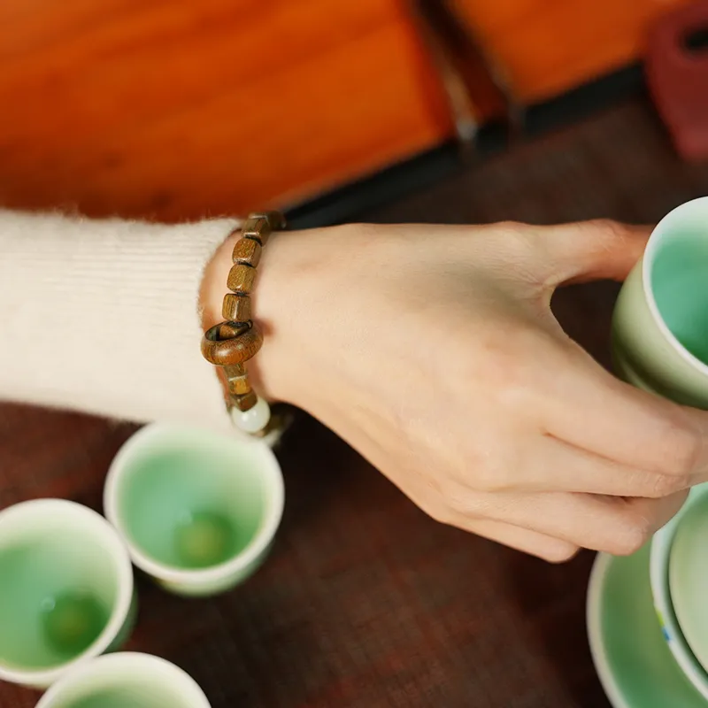 LINKY Laboratory Green Sandalwood Bracelets Unisex-6