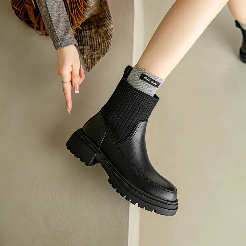 Ruby L Ankle Boots Women's Black-3