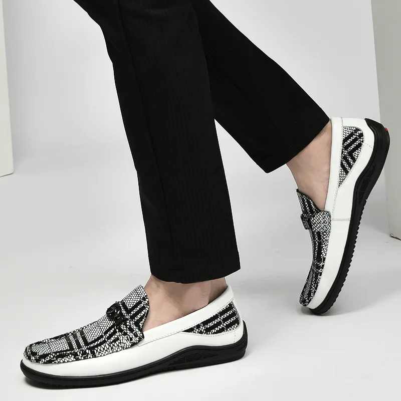 DILIKAN Loafers Men Black/White-8