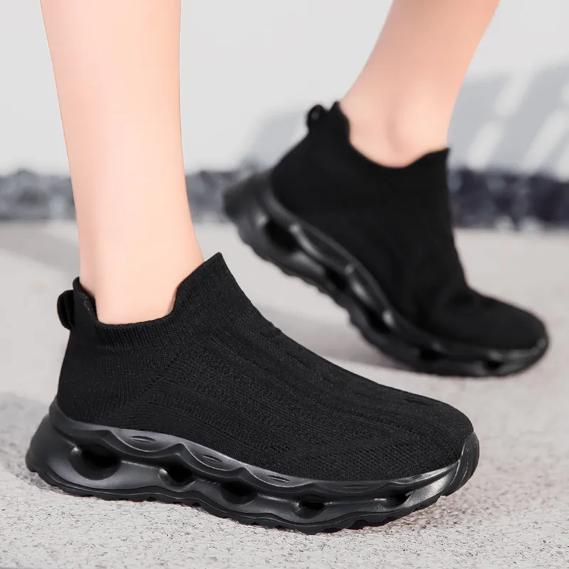 King Jinmai Breathable And Lightweight Low Top Casual Shoes Unisex-2