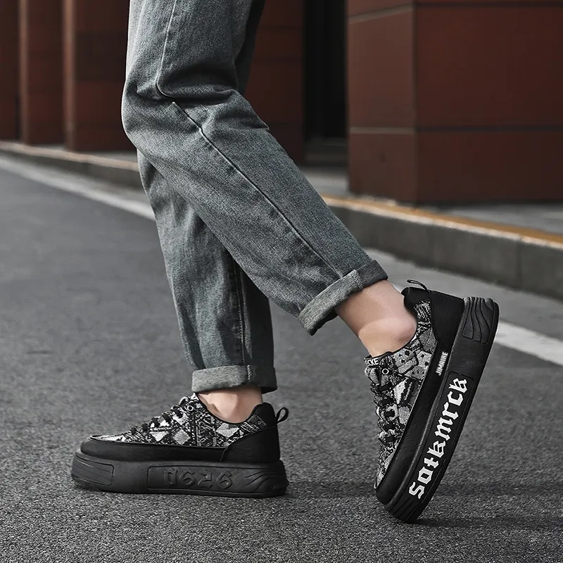 King Jinmai Slip Resistant Low Top Skateboard Shoes Men's-8