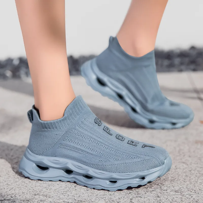 King Jinmai Breathable And Lightweight Low Top Casual Shoes Unisex-23