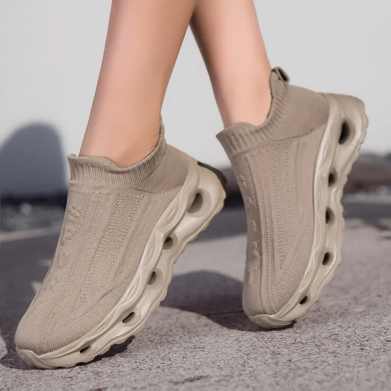 King Jinmai Breathable And Lightweight Low Top Casual Shoes Unisex-14
