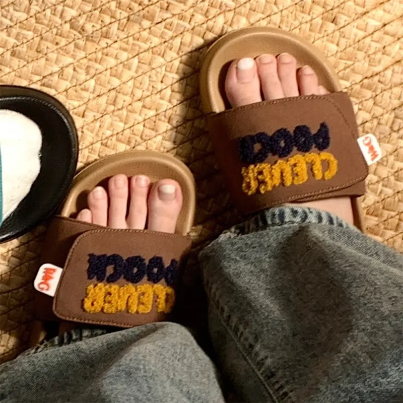SHIGUDE x Super Invincible Dog Slippers Unisex Black-14