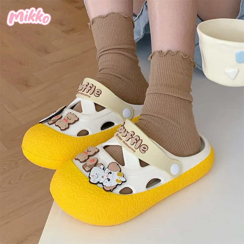 SHIGUDE x MIKKO ILLUSTRATIONS Slippers Women's, White Apricot-17
