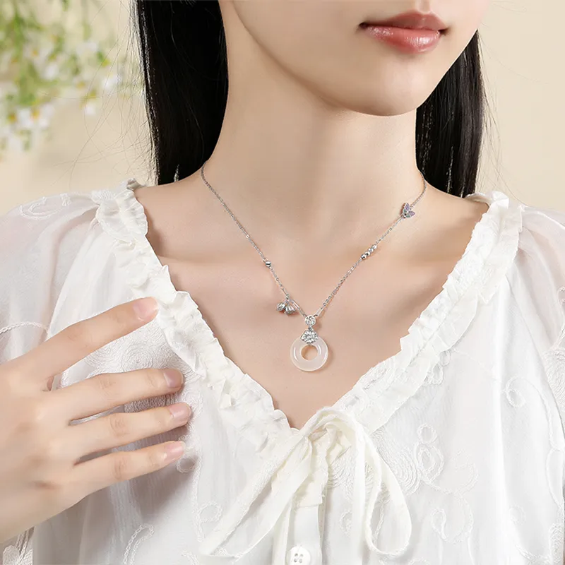 Hkgd Chalcedony Necklaces Women's-1