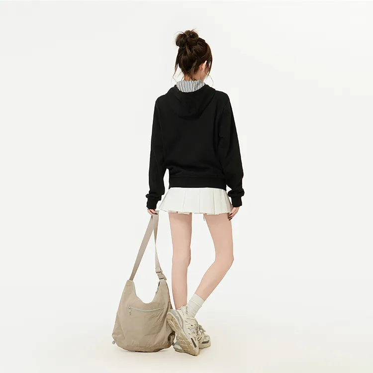 EVPGB Sweatshirts Women's Black Free Rabbit Mirror-3