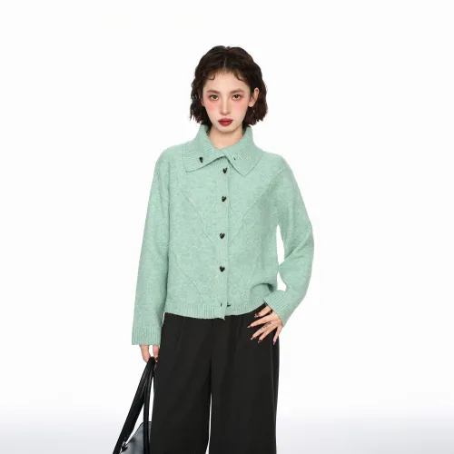 EVPGB Knitwear Women's Green Rabbit Mirror