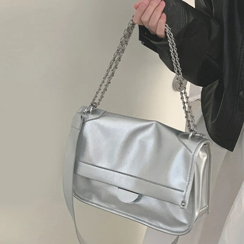 Chearly Kitity Shoulder Bags-3