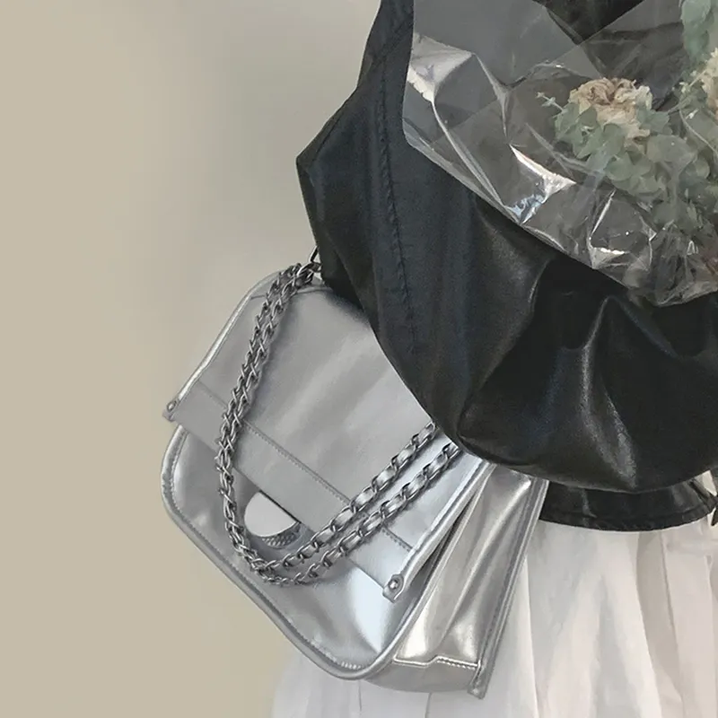 Chearly Kitity Shoulder Bags-2