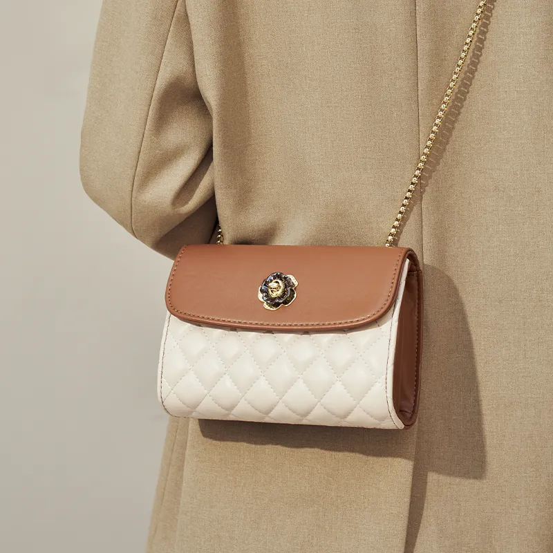 Chearly Kitity Shoulder Bags-5