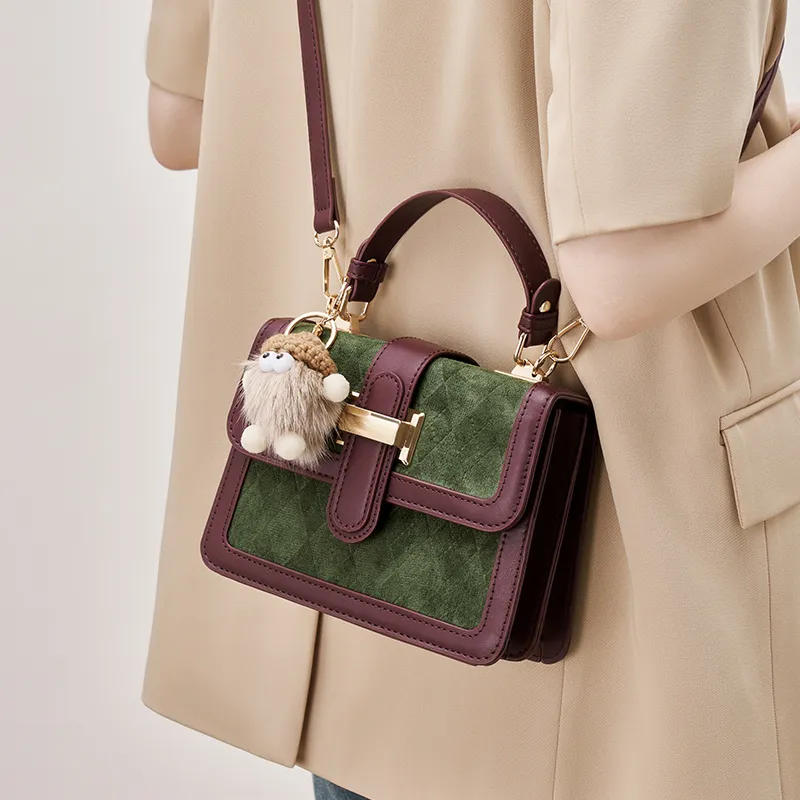 Chearly Kitity Handbags-2
