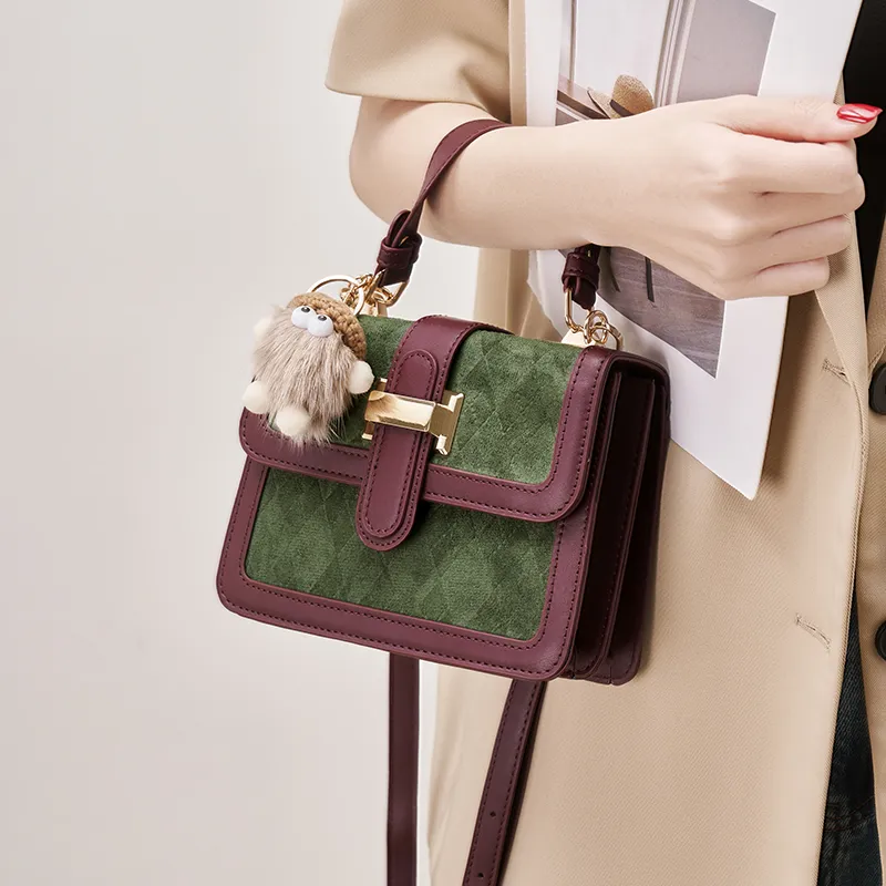 Chearly Kitity Handbags-3