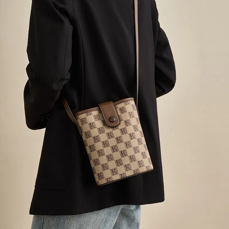 Chearly Kitity Shoulder Bags-1