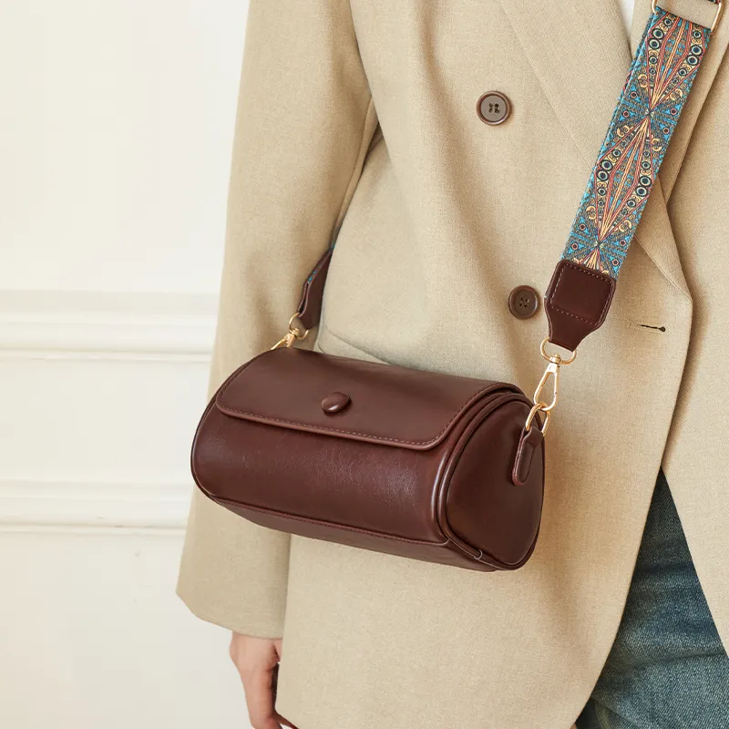 Chearly Kitity Shoulder Bags-5