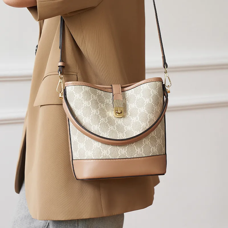 Chearly Kitity PVC Handbags Shoulder Bags Regular Women's Coffee Brown/Cream Apricot-8