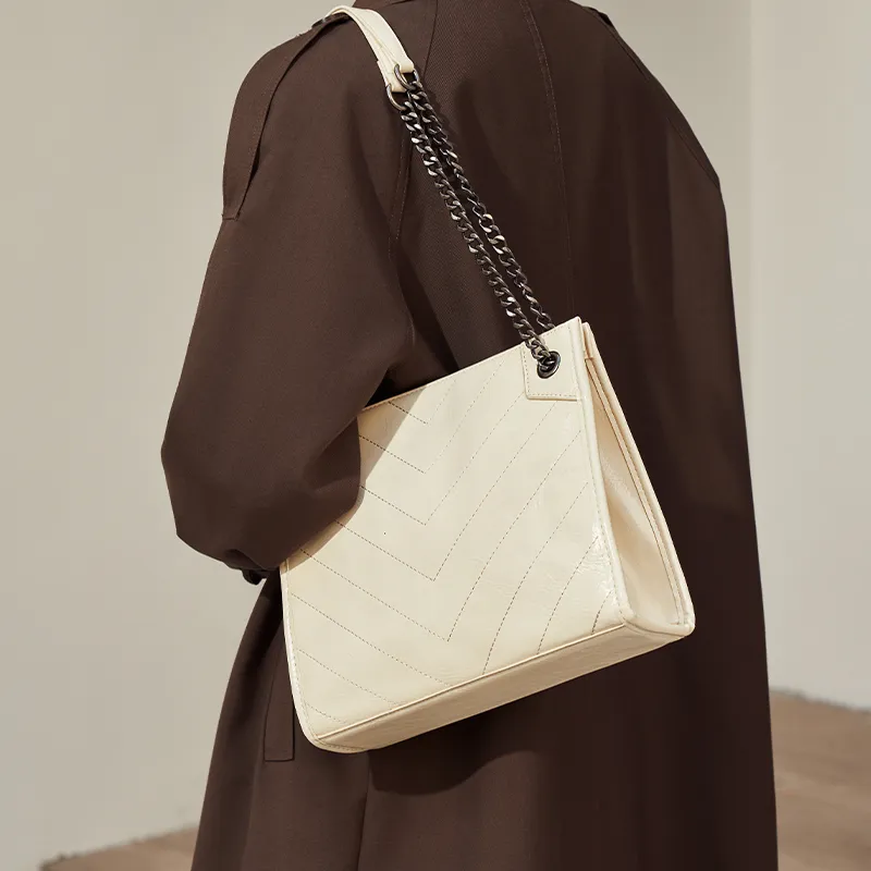 Chearly Kitity Synthetic Leather Shoulder Bag, Chain Bag, Diamond Pattern Bag, Shoulder Bag Regular Women's Black/White-1