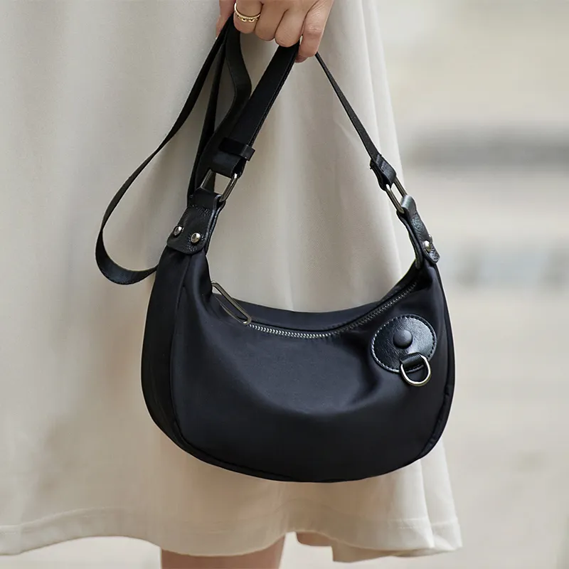 ZOOLER Oxford Shoulder Bag Regular Women's Black-5