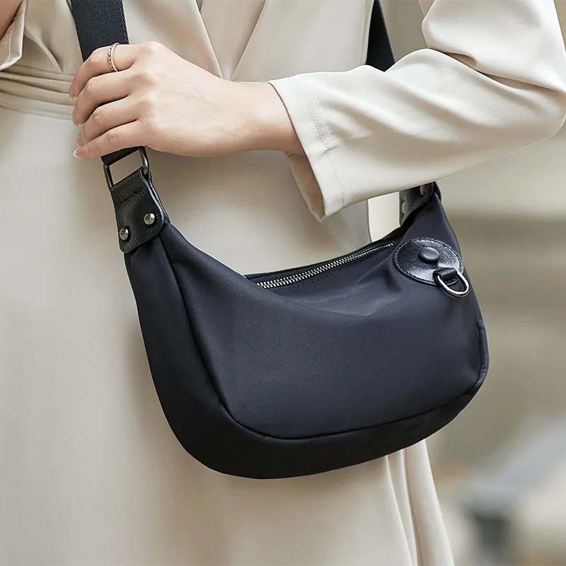 ZOOLER Oxford Shoulder Bag Regular Women's Black-2