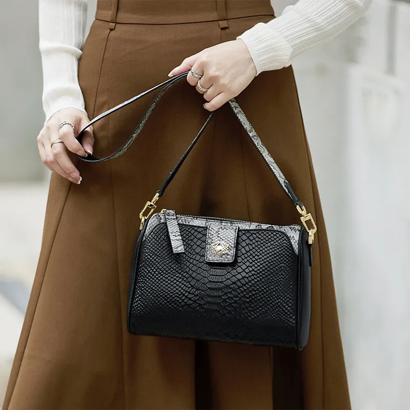 ZOOLER Top Grain Cow Leather Crossbody Bag Women's Ecru/Midnight Black-11