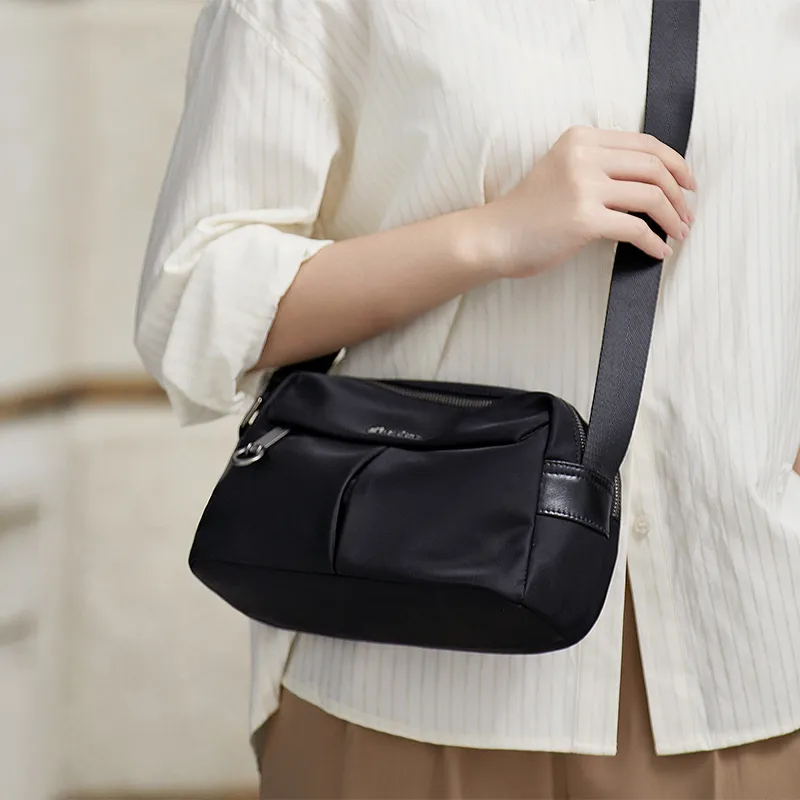 ZOOLER Oxford Crossbody Bags Trumpets Women's Apricot/Black-10