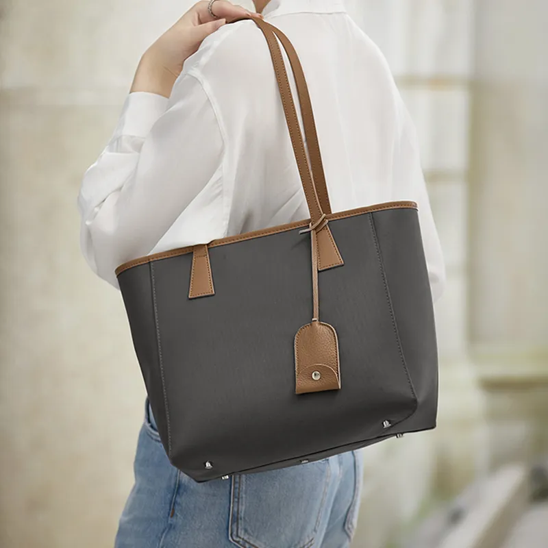 ZOOLER Oxford Handbag Regular Women's Gray-3