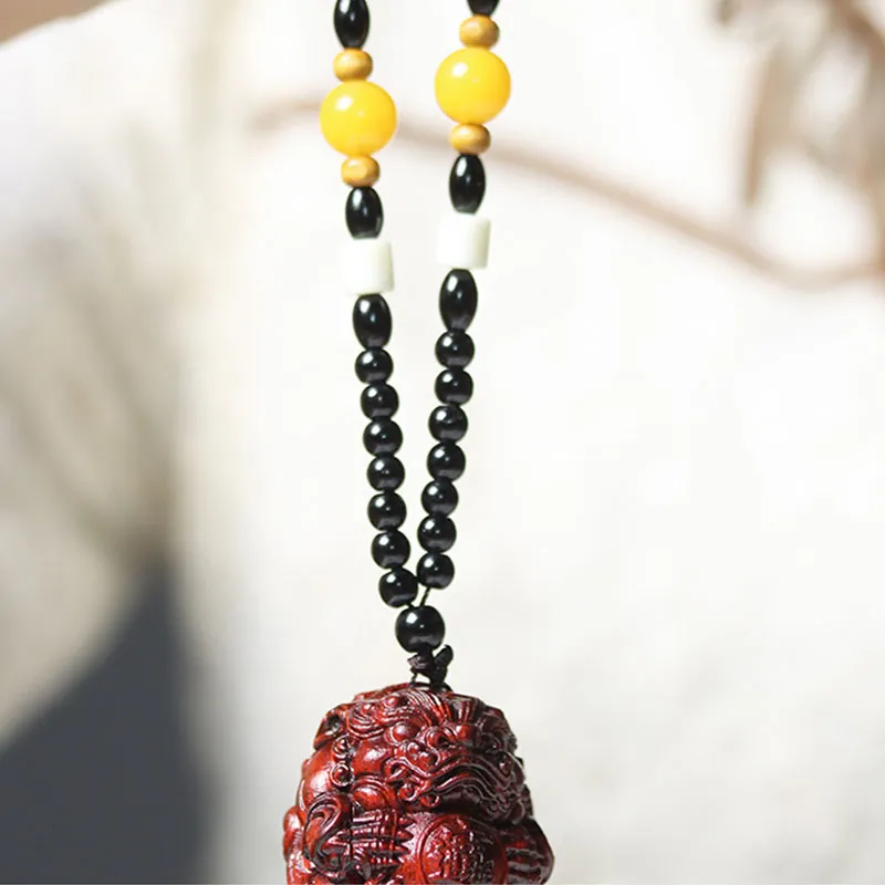 ANNYONNLLY Small Leaf Red Sandalwood Pendants Unisex-7