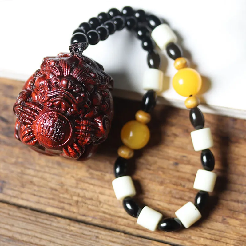 ANNYONNLLY Small Leaf Red Sandalwood Pendants Unisex-3