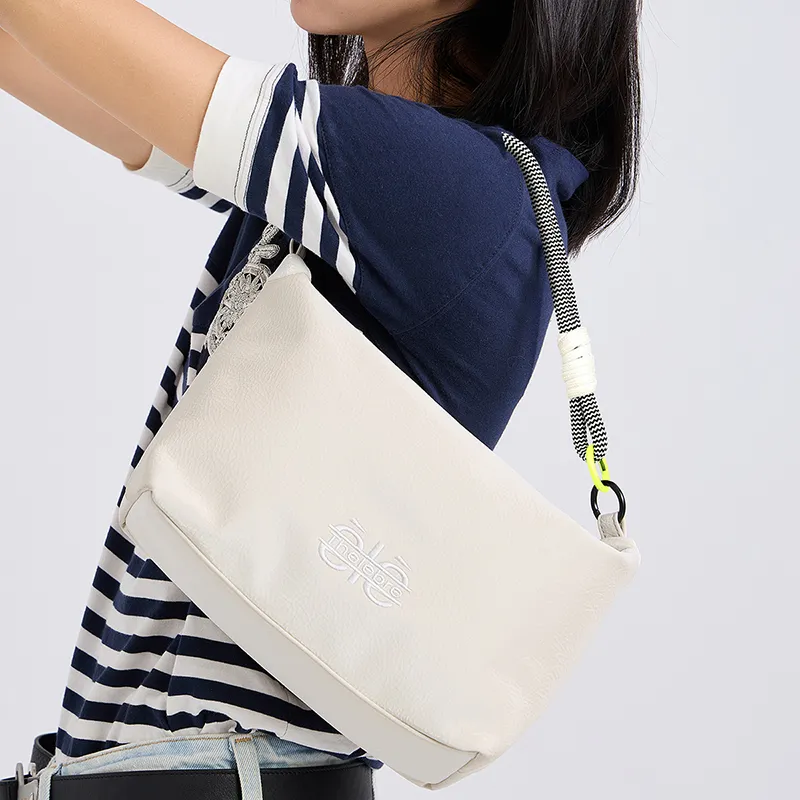 Thereble Synthetic Leather Toiletry Bag Regular Women's Multicolor-6